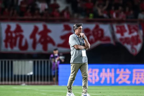 拉莫斯攻势足球奏效 河南队主场3-2逆转成都蓉城