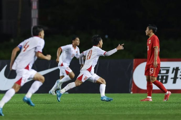 U16四国赛夺冠:09国少5-2逆转澳大利亚,替补双星79分钟后锁定胜局 U16四国赛夺冠:09国少5-2逆转澳大利亚,替补双星79分钟后锁定胜局
