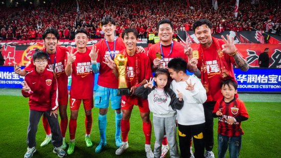 36岁王燊超两首发两球，海港老将用表现回击饭圈拉踩