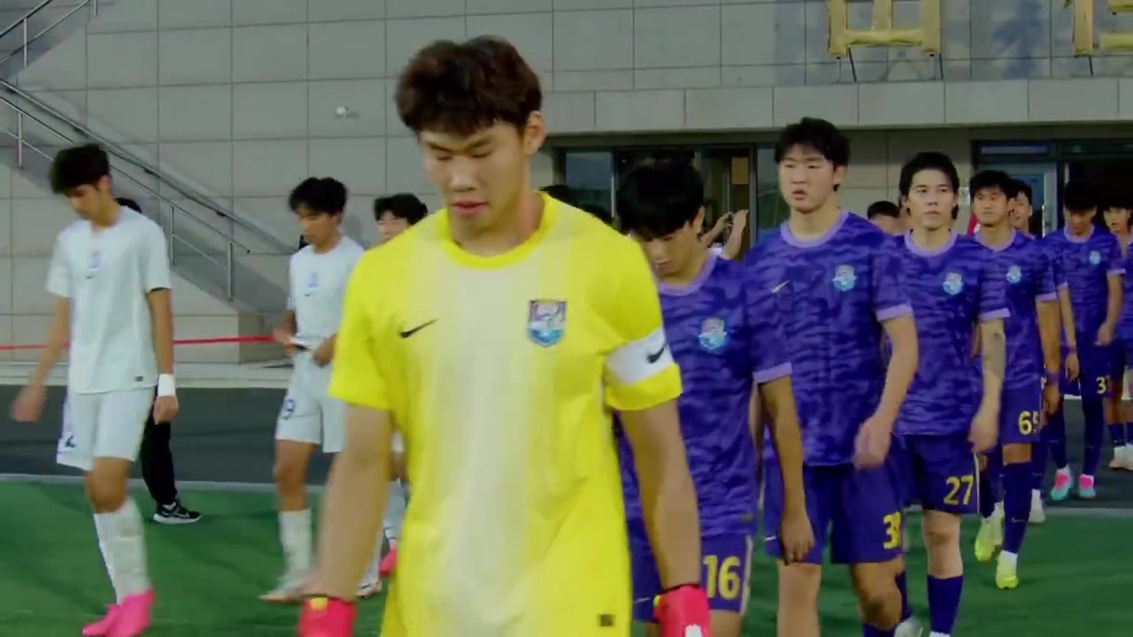 陈金铎小角度抽射 由树杰补射得手 申花U20客场2-1津门虎 陈金铎小角度抽射 由树杰补射得手 申花U20客场2-1津门虎