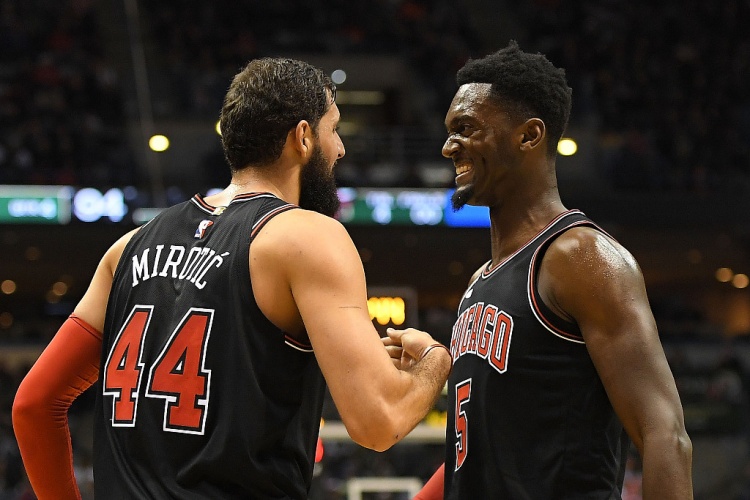 阿德巴约拳击希罗面部：热火内讧引爆赌城，NBA队友反目史再添新篇