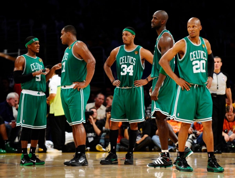 阿德巴约希罗赌城训练营冲突,NBA队友反目历史再添新章 阿德巴约希罗赌城训练营冲突,NBA队友反目历史再添新章