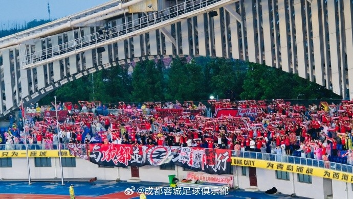 蓉城主帅详解边后卫分置 费利佩称对手针对性增强是进阶必经 蓉城主帅详解边后卫分置 费利佩称对手针对性增强是进阶必经