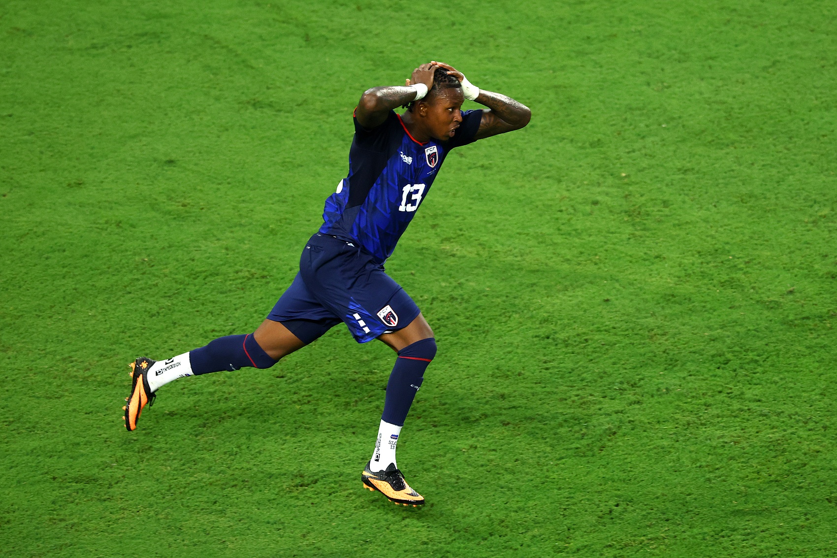 FIFA官方公布世界杯最佳进球12候选：费兰决赛绝杀领衔，梅西姆巴佩在列
