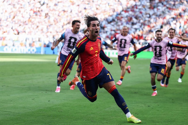FIFA官方公布世界杯最佳进球12候选：费兰决赛绝杀领衔，梅西姆巴佩在列