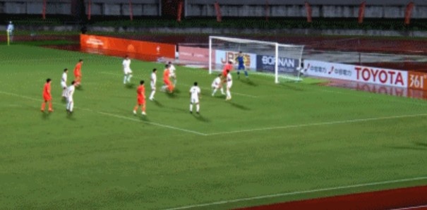 半场-U23国足1-1朝鲜U23 张玉宁头球破门吴曦献助攻毛伟杰染黄 半场-U23国足1-1朝鲜U23 张玉宁头球破门吴曦献助攻毛伟杰染黄