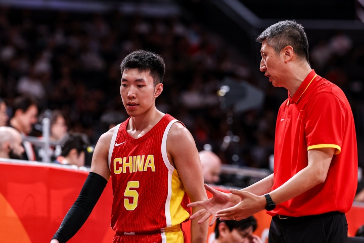媒体人:伊朗不准是对手防守压力够 打中国队准因咱防守压力不够 媒体人:伊朗不准是对手防守压力够 打中国队准因咱防守压力不够