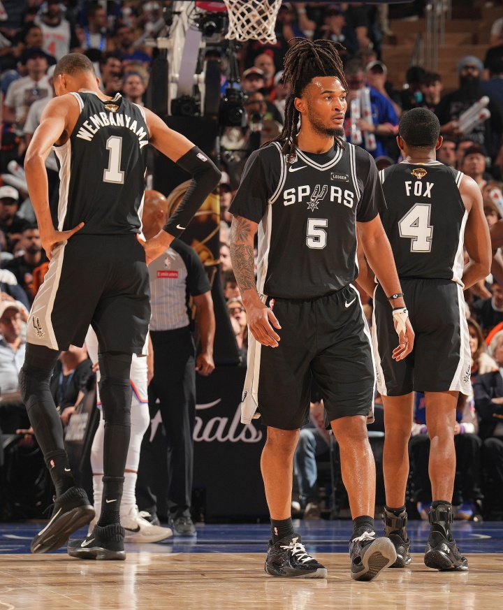 美媒排NBA30队季前实力榜:刺尼雷独一档 火箭第5勇士第22 美媒排NBA30队季前实力榜:刺尼雷独一档 火箭第5勇士第22